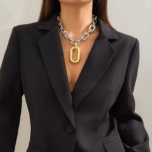 CHUNKY CHAIN NECKLACE LIGHTWEIGHT - Picture 3 of 4